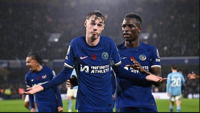 Cole Palmer tỏa sáng rực rỡ, dẫn dắt Chelsea hạ gục Aston Villa.