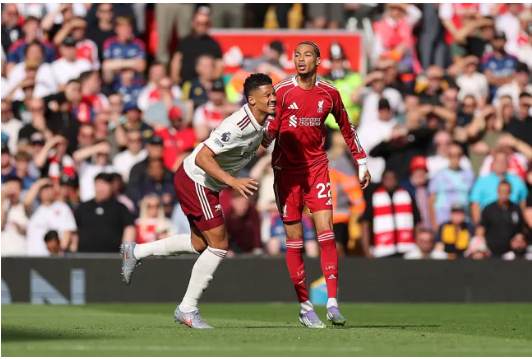 Saliba chấn thương mắt cá, Arsenal chịu tổn thất trước Brighton.