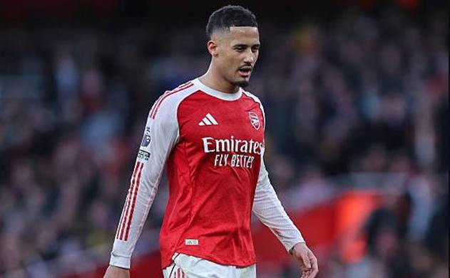 Trung vệ trụ cột William Saliba không thể góp mặt trong trận đấu của Arsenal trước Brighton sau khi dính chấn thương mắt cá chân từ trận derby London với Chelsea.