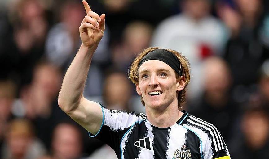 Arsenal đang nổi lên như ứng viên hàng đầu trong cuộc đua giành chữ ký Anthony Gordon, khi lợi thế về định hướng phát triển và Champions League giúp họ vượt lên trước các đối thủ lớn.